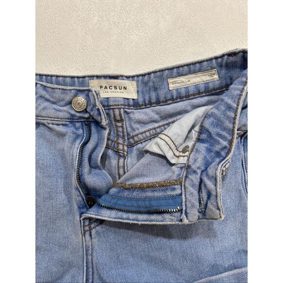 PacSun Mom Shorts Women’s Size 25 High Rise Light Wash Denim - Picture 4 of 7